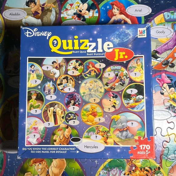 Milton Bradley Other - 💟🧩 170 piece Disney “Quizzle Jr.” Part Quiz Part Puzzle. Challenging for 5+.
